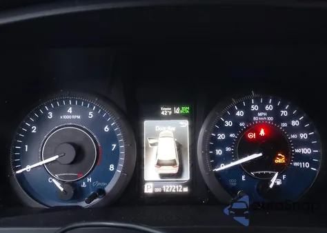 2018 Toyota Sienna Xle 8 Passenger из США, поврежденный, VIN 5TDYZ3DC7JS905476